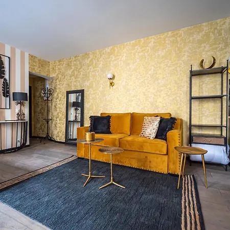 Monsieur Montmartre - Moulin Rouge Apartment Paris