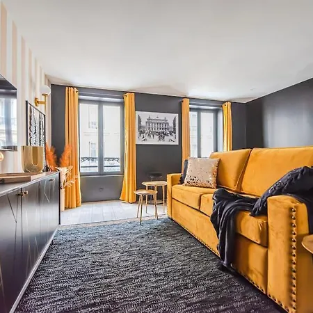 Apartment Monsieur Montmartre - Moulin Rouge *