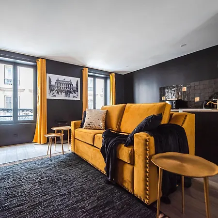 Monsieur Montmartre - Moulin Rouge Apartment Paris