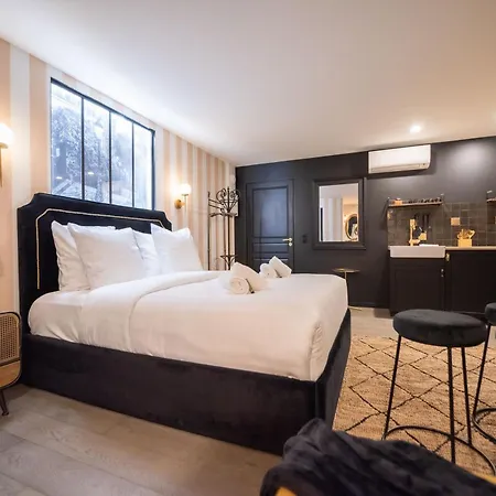 Apartment Monsieur Montmartre - Moulin Rouge Paris